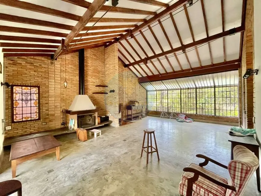 Casa de Condomínio com 3 quartos à venda, 450m2 em Granja Viana, Carapicuiba - SP - imagem 5 Foto 5 de Casa de Condomínio com 3 quartos à venda, 450m2 em Granja Viana, Carapicuiba - SP