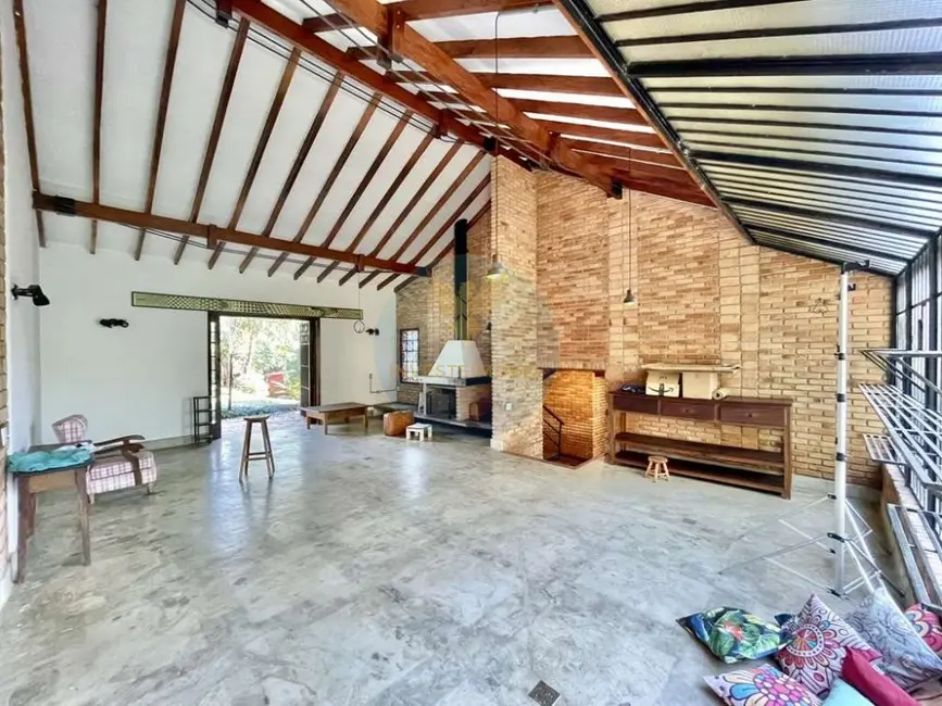 Casa de Condomínio com 3 quartos à venda, 450m2 em Granja Viana, Carapicuiba - SP - imagem 4 Foto 4 de Casa de Condomínio com 3 quartos à venda, 450m2 em Granja Viana, Carapicuiba - SP