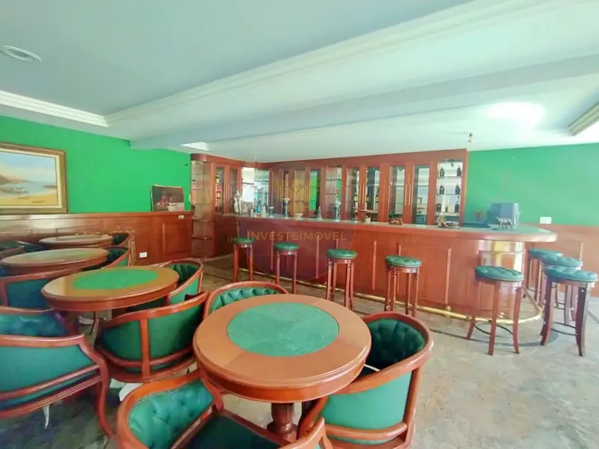 Casa de Condomínio com 7 quartos à venda, 623m2 em Granja Viana, Cotia - SP - imagem 3 Foto 3 de Casa de Condomínio com 7 quartos à venda, 623m2 em Granja Viana, Cotia - SP