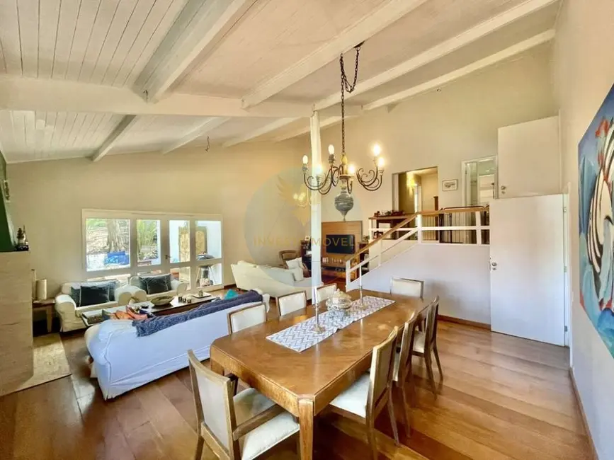 Casa de Condomínio com 4 quartos à venda, 283m2 em Granja Viana, Cotia - SP - imagem 8 Foto 8 de Casa de Condomínio com 4 quartos à venda, 283m2 em Granja Viana, Cotia - SP