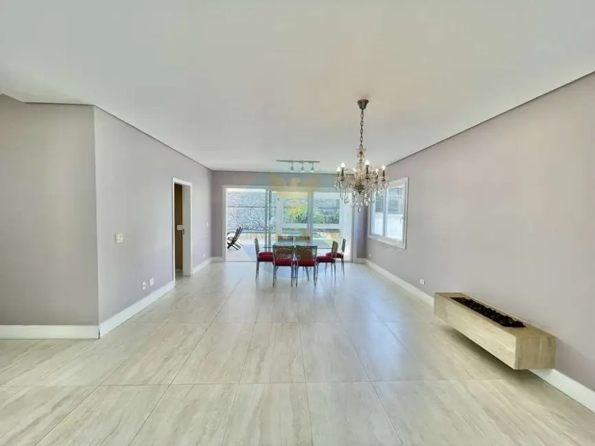 Foto 9 de Casa de Condomínio com 4 quartos à venda, 333m2 em Granja Viana, Cotia - SP