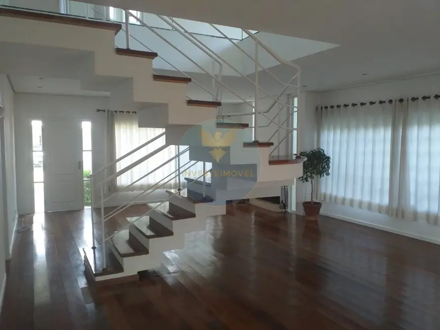 Foto 3 de Casa de Condomínio com 4 quartos à venda, 239m2 em Vila Santo Antônio, Cotia - SP