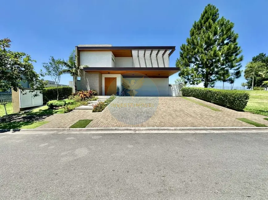 Casa de Condomínio com 4 quartos à venda, 345m2 em Granja Viana, Carapicuiba - SP - imagem 3 Foto 3 de Casa de Condomínio com 4 quartos à venda, 345m2 em Granja Viana, Carapicuiba - SP
