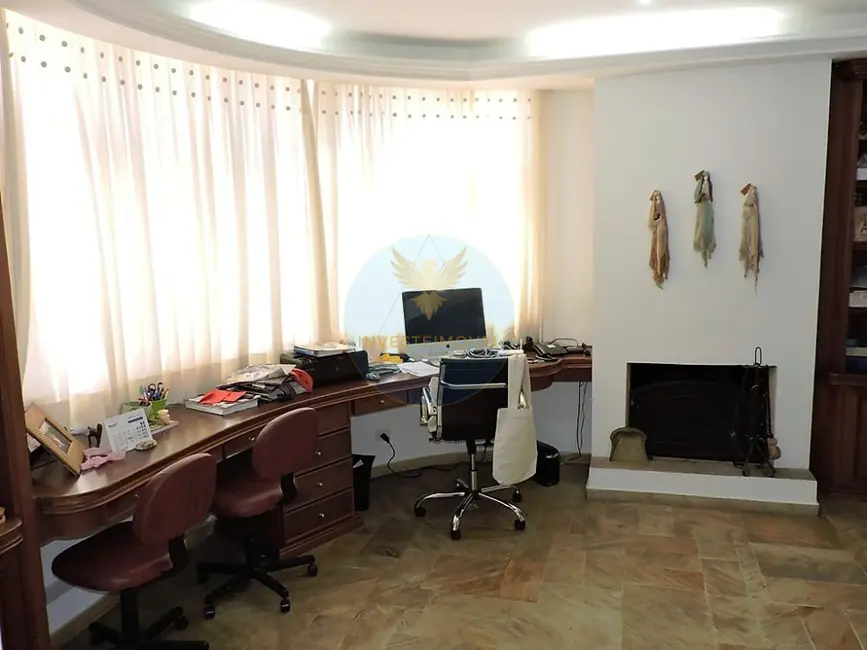 Casa de Condomínio com 5 quartos à venda, 804m2 em Granja Viana, Carapicuiba - SP - imagem 3 Foto 3 de Casa de Condomínio com 5 quartos à venda, 804m2 em Granja Viana, Carapicuiba - SP