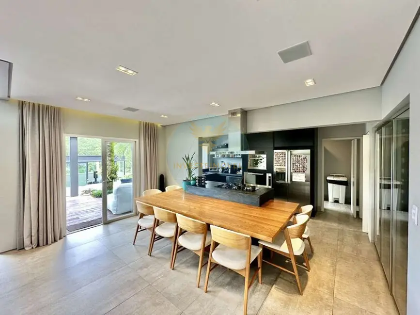 Foto 9 de Casa de Condomínio com 4 quartos à venda, 463m2 em Embu Das Artes - SP