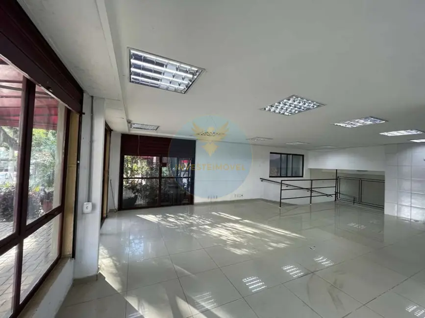 Sala Comercial à venda, 320m2 em Granja Viana, Carapicuiba - SP - imagem 4 Foto 4 de Sala Comercial à venda, 320m2 em Granja Viana, Carapicuiba - SP