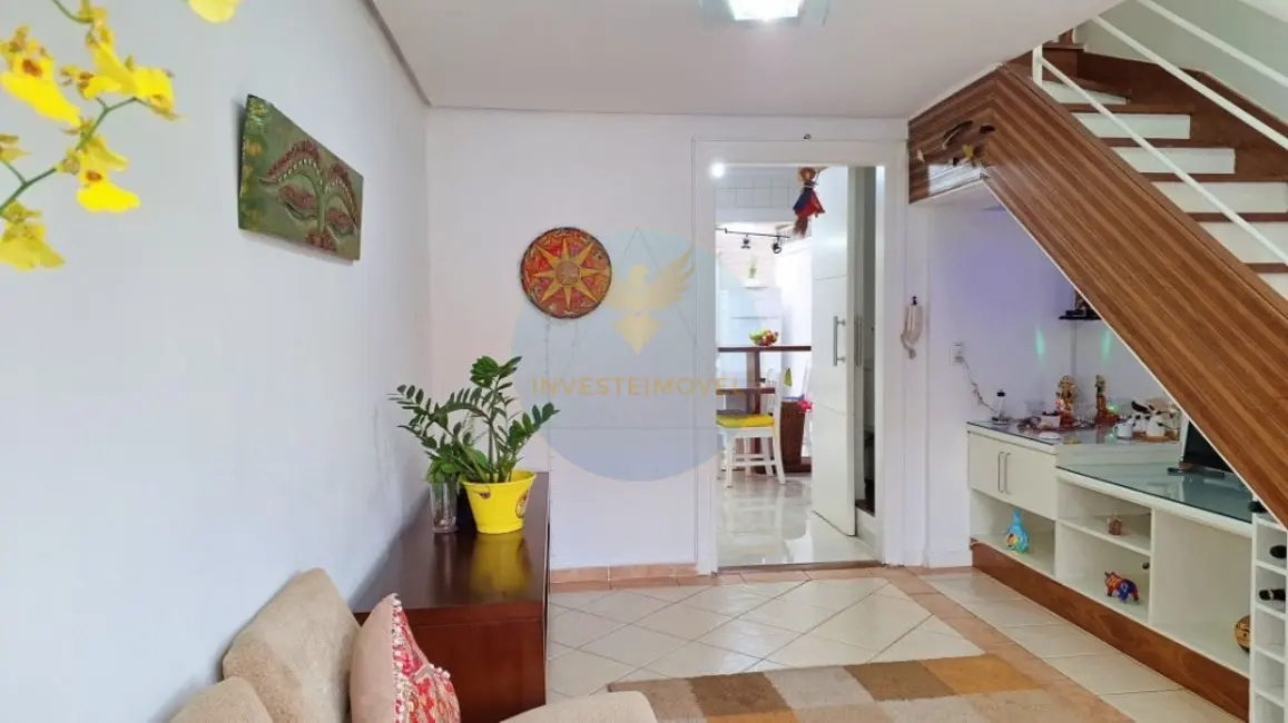 Casa de Condomínio com 3 quartos à venda, 88m2 em Granja Viana, Cotia - SP - imagem 4 Foto 4 de Casa de Condomínio com 3 quartos à venda, 88m2 em Granja Viana, Cotia - SP