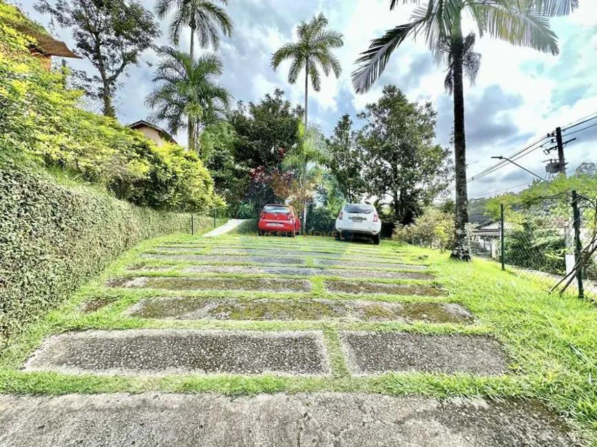 Casa com 4 quartos à venda, 218m2 em Granja Viana, Cotia - SP - imagem 4 Foto 4 de Casa com 4 quartos à venda, 218m2 em Granja Viana, Cotia - SP