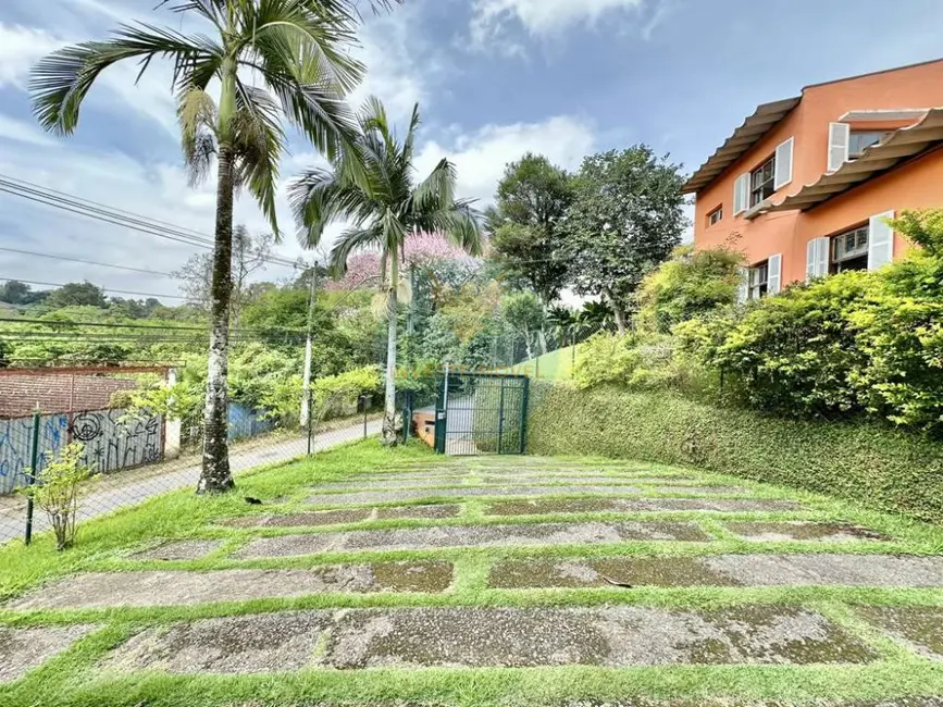 Casa com 4 quartos à venda, 218m2 em Granja Viana, Cotia - SP - imagem 2 Foto 2 de Casa com 4 quartos à venda, 218m2 em Granja Viana, Cotia - SP