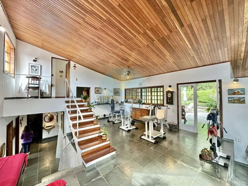 Casa com 4 quartos à venda, 218m2 em Granja Viana, Cotia - SP - imagem 6 Foto 6 de Casa com 4 quartos à venda, 218m2 em Granja Viana, Cotia - SP