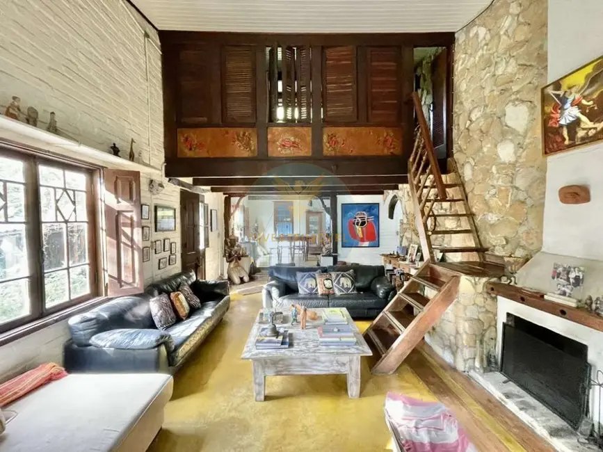 Foto 2 de Casa de Condomínio com 3 quartos para alugar, 441m2 em Embu Das Artes - SP