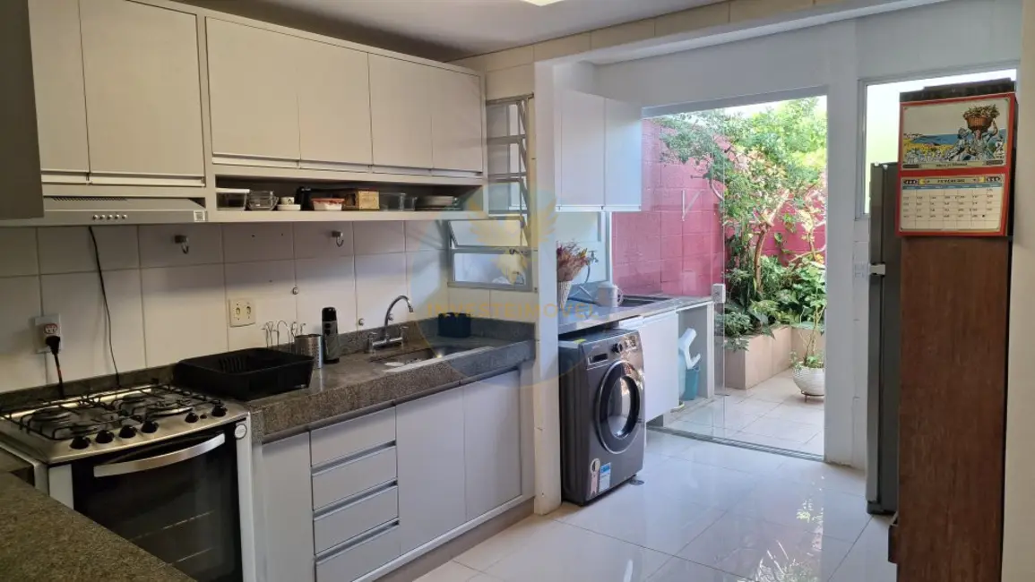 Foto 9 de Casa de Condomínio com 4 quartos para alugar, 110m2 em Granja Viana, Cotia - SP