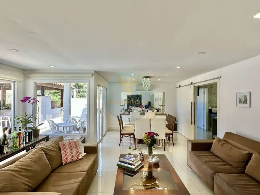 Foto 2 de Casa de Condomínio com 5 quartos à venda, 375m2 em Residencial Euroville, Carapicuiba - SP