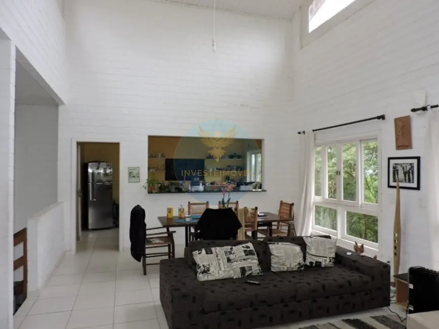 Foto 8 de Casa de Condomínio com 4 quartos à venda, 205m2 em Embu Das Artes - SP