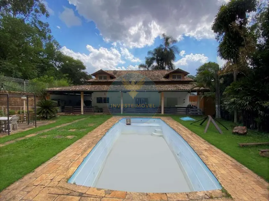 Casa com 4 quartos à venda, 780m2 em Granja Viana, Carapicuiba - SP - imagem 1 Foto 1 de Casa com 4 quartos à venda, 780m2 em Granja Viana, Carapicuiba - SP