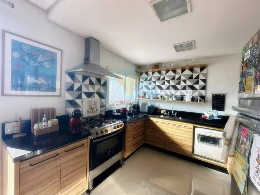 Casa de Condomínio com 4 quartos à venda, 164m2 em Granja Viana, Cotia - SP - imagem 4 Foto 4 de Casa de Condomínio com 4 quartos à venda, 164m2 em Granja Viana, Cotia - SP