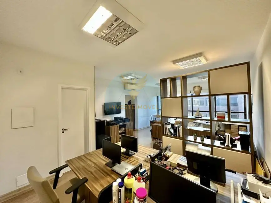 Sala Comercial para alugar, 82m2 em Granja Viana, Cotia - SP - imagem 9 Foto 9 de Sala Comercial para alugar, 82m2 em Granja Viana, Cotia - SP