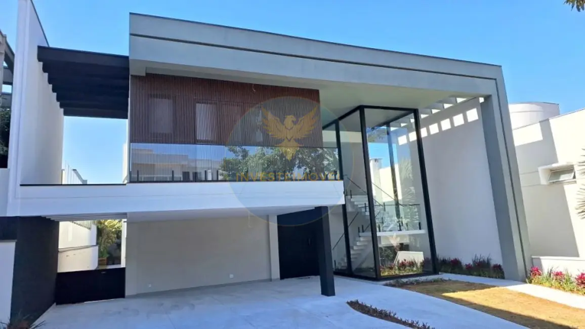 Casa de Condomínio com 5 quartos à venda, 340m2 em Granja Viana, Cotia - SP - imagem 3 Foto 3 de Casa de Condomínio com 5 quartos à venda, 340m2 em Granja Viana, Cotia - SP