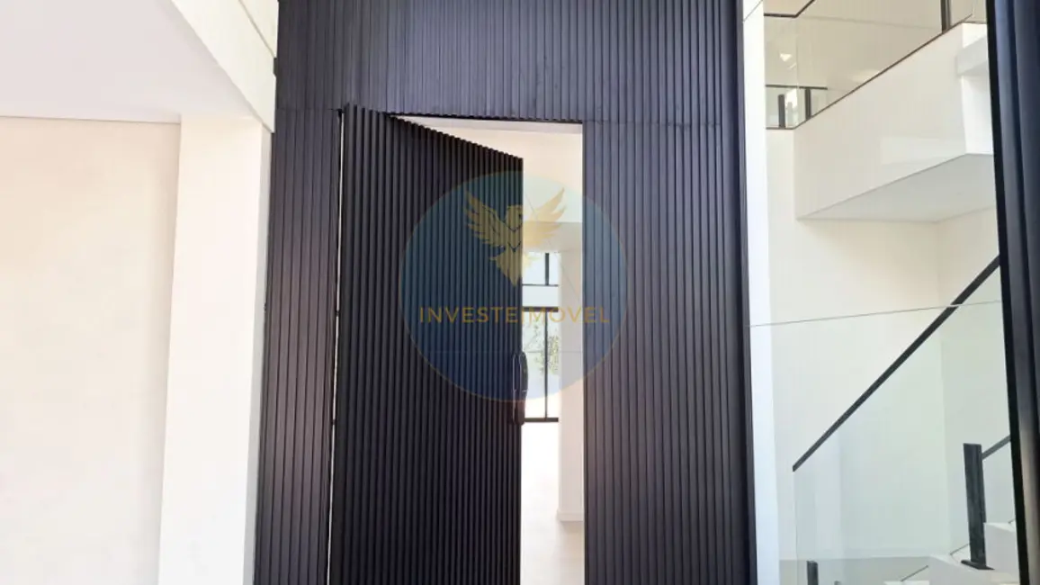 Casa de Condomínio com 5 quartos à venda, 340m2 em Granja Viana, Cotia - SP - imagem 5 Foto 5 de Casa de Condomínio com 5 quartos à venda, 340m2 em Granja Viana, Cotia - SP