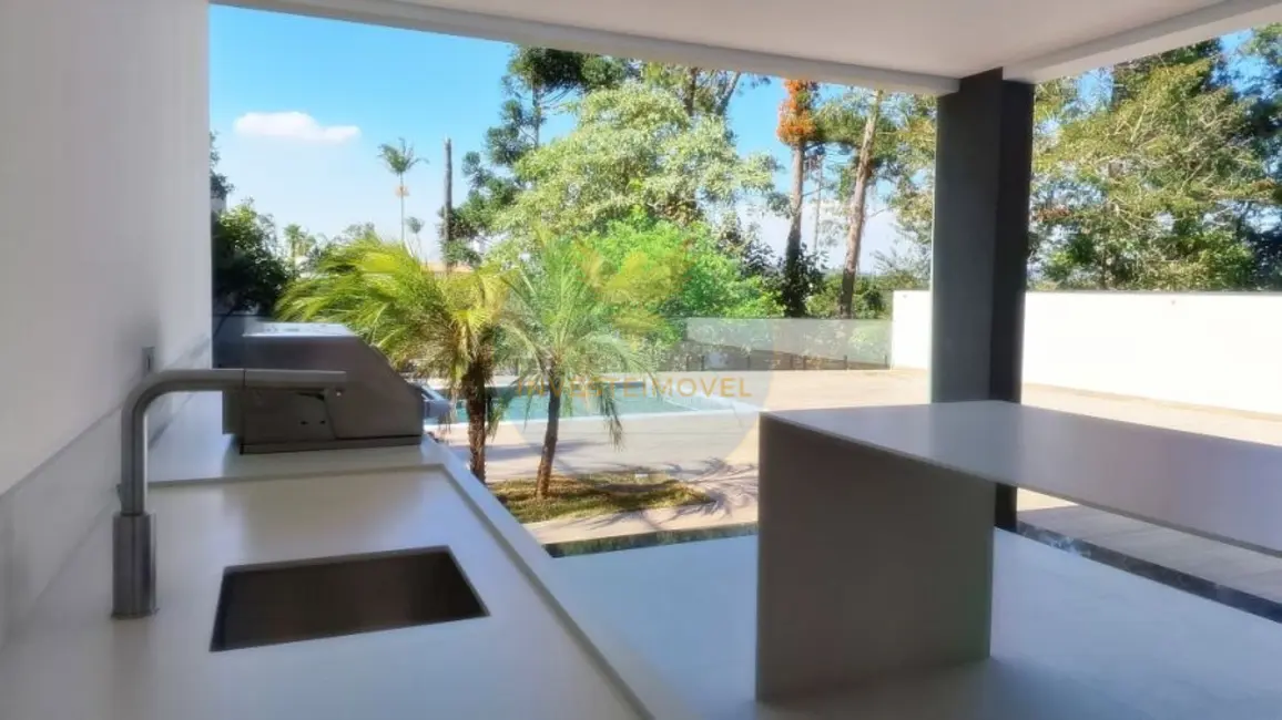 Casa de Condomínio com 5 quartos à venda, 340m2 em Granja Viana, Cotia - SP - imagem 2 Foto 2 de Casa de Condomínio com 5 quartos à venda, 340m2 em Granja Viana, Cotia - SP