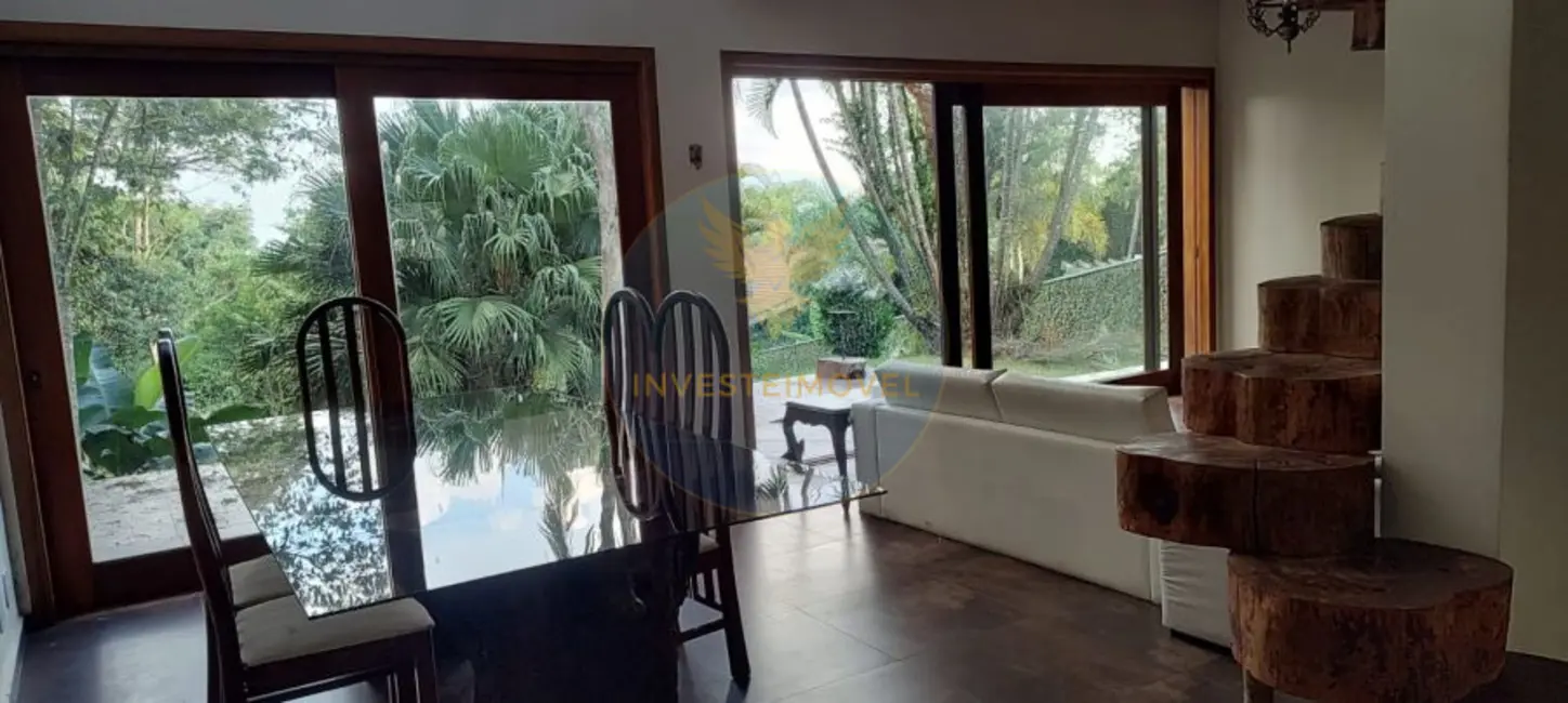 Foto 9 de Casa de Condomínio com 3 quartos à venda, 450m2 em Jandira - SP