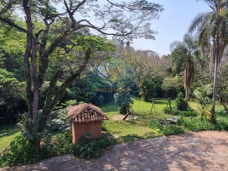 Casa com 5 quartos à venda, 757m2 em Granja Viana, Cotia - SP - imagem 3 Foto 3 de Casa com 5 quartos à venda, 757m2 em Granja Viana, Cotia - SP