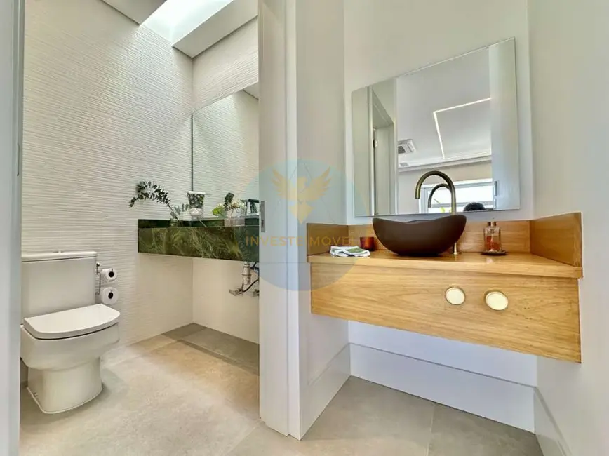 Foto 9 de Casa com 7 quartos à venda, 548m2 em Granja Viana, Cotia - SP