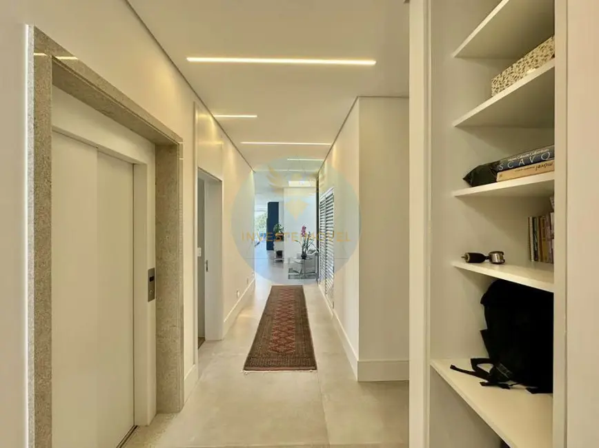 Foto 4 de Casa com 7 quartos à venda, 548m2 em Granja Viana, Cotia - SP