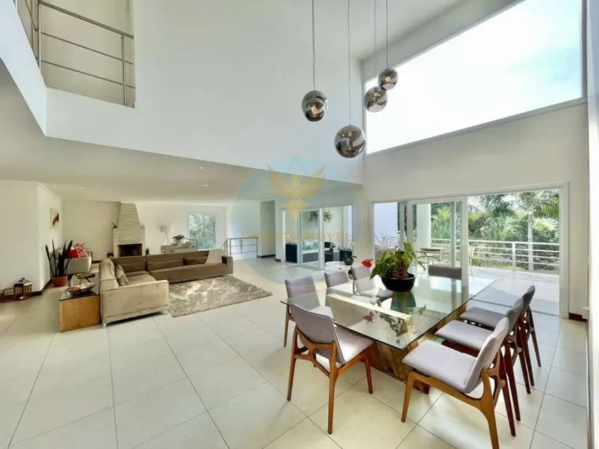 Casa com 4 quartos à venda, 489m2 em Granja Viana, Cotia - SP - imagem 5 Foto 5 de Casa com 4 quartos à venda, 489m2 em Granja Viana, Cotia - SP