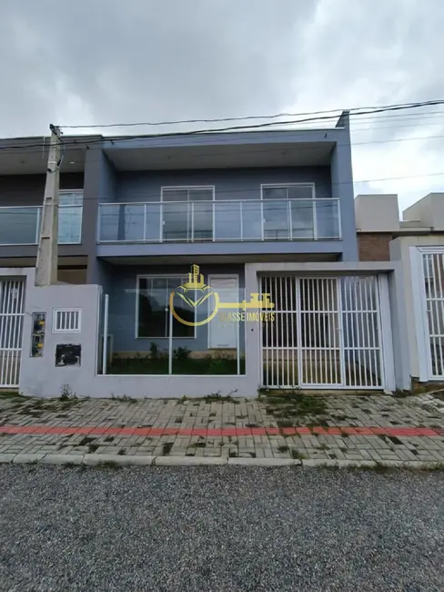 Foto 1 de Casa com 2 quartos à venda, 84m2 em Balneario Picarras - SC