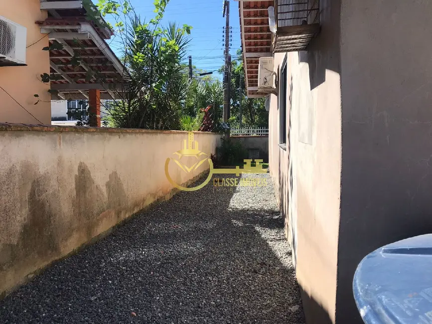 Foto 3 de Casa com 3 quartos à venda, 100m2 em Centro, Penha - SC