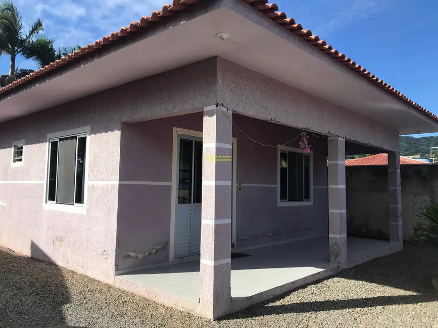 Foto 1 de Casa com 3 quartos à venda, 75m2 em Penha - SC