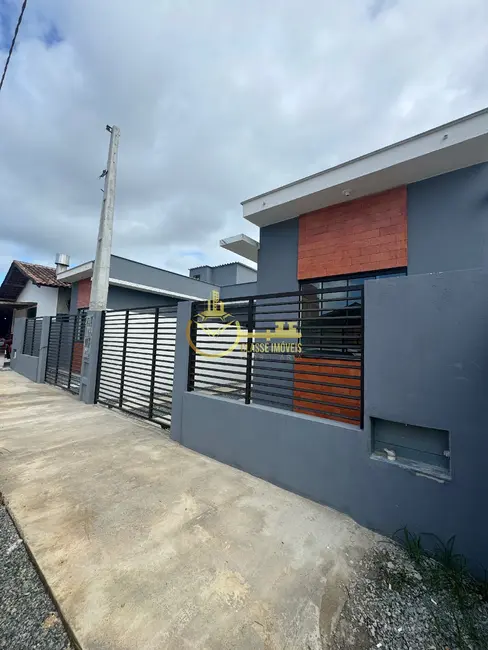 Foto 1 de Casa com 2 quartos à venda, 60m2 em Penha - SC