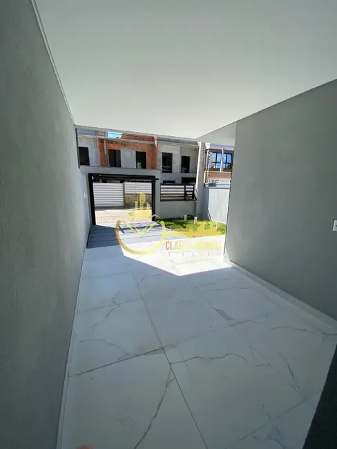 Foto 3 de Sobrado com 2 quartos à venda, 117m2 em Balneario Picarras - SC