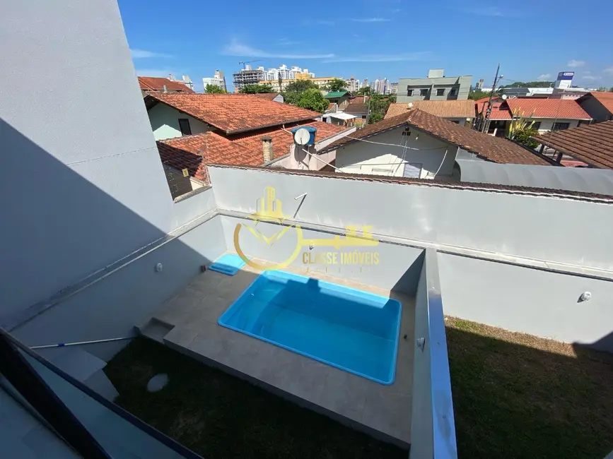 Foto 5 de Sobrado com 2 quartos à venda, 117m2 em Balneario Picarras - SC