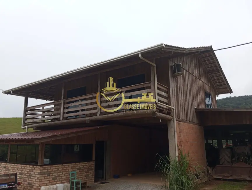 Foto 2 de Fazenda / Haras com 2 quartos à venda, 180000m2 em Ilhota - SC