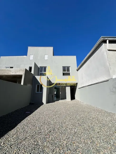 Sobrado com 2 quartos à venda, 109m2 em Espinheiros, Itajai - SC - imagem 5 Foto 5 de Sobrado com 2 quartos à venda, 109m2 em Espinheiros, Itajai - SC