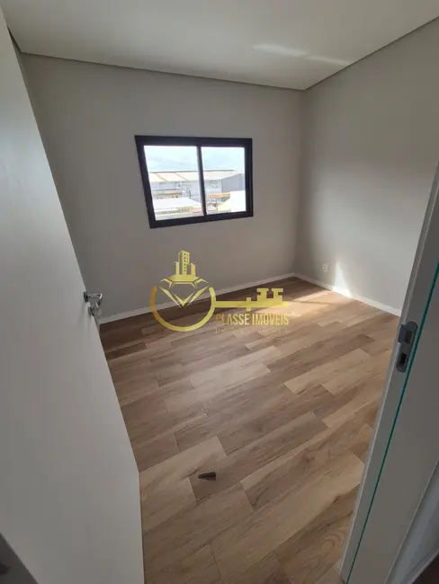 Sobrado com 1 quarto à venda, 104m2 em São João, Itajai - SC - imagem 8 Foto 8 de Sobrado com 1 quarto à venda, 104m2 em São João, Itajai - SC