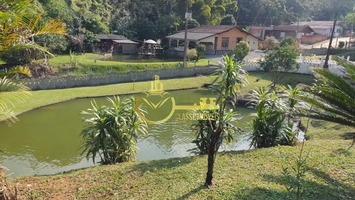 Foto 1 de Chácara com 2 quartos à venda, 200m2 em Ilhota - SC