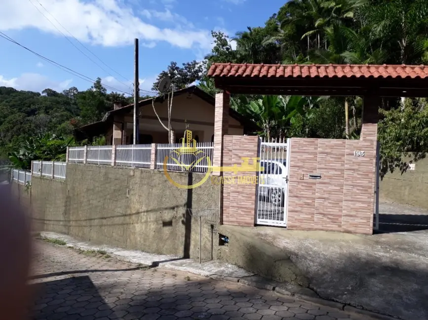 Casa com 3 quartos à venda, 1100m2 em Progresso, Blumenau - SC - imagem 9 Foto 9 de Casa com 3 quartos à venda, 1100m2 em Progresso, Blumenau - SC