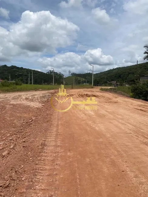 Foto 3 de Terreno / Lote à venda, 260m2 em Ilhota - SC