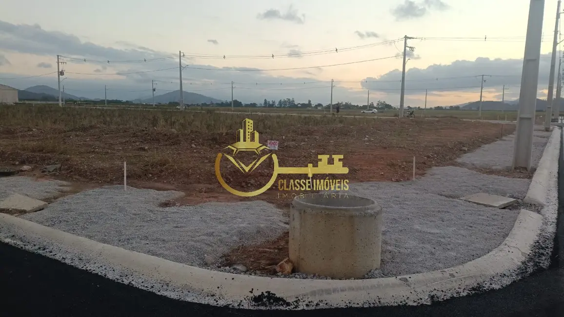 Foto 3 de Terreno / Lote à venda, 241m2 em Espinheiros, Itajai - SC