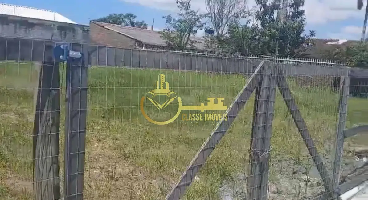 Foto 6 de Terreno / Lote à venda, 750m2 em Balneario Picarras - SC