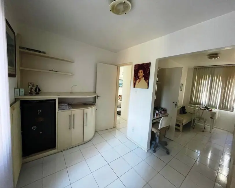 Apartamento com 3 quartos à venda, 84m2 em Itaigara, Salvador - BA - imagem 3 Foto 3 de Apartamento com 3 quartos à venda, 84m2 em Itaigara, Salvador - BA