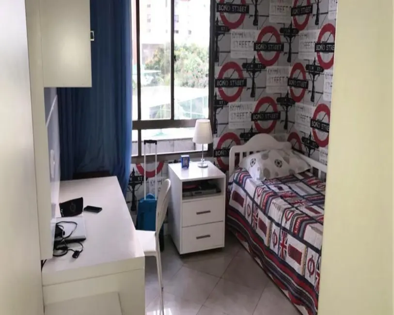 Apartamento com 4 quartos à venda, 250m2 em Horto Florestal, Salvador - BA - imagem 3 Foto 3 de Apartamento com 4 quartos à venda, 250m2 em Horto Florestal, Salvador - BA