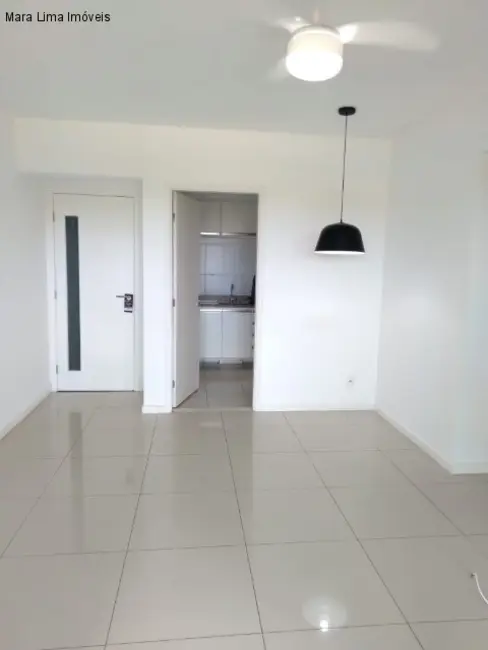 Foto 3 de Apartamento com 2 quartos para alugar, 83m2 em Paralela, Salvador - BA