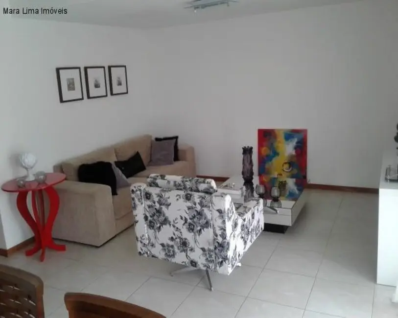 Foto 1 de Casa com 2 quartos à venda, 178m2 em Centro, Camacari, BA