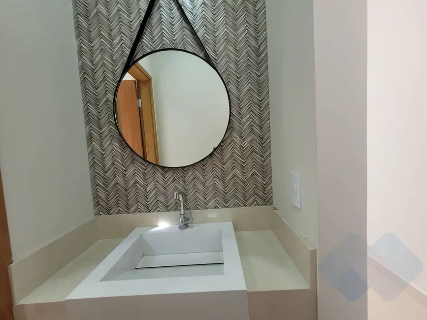 Foto 8 de Casa com 3 quartos à venda, 250m2 em Jardim Cambuí, Botucatu - SP