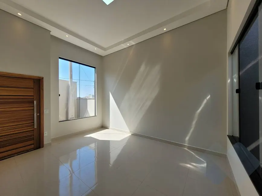 Foto 2 de Casa com 3 quartos à venda, 250m2 em Jardim Cambuí, Botucatu - SP