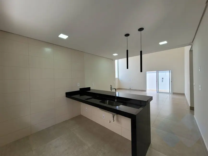 Foto 8 de Casa com 2 quartos à venda, 313m2 em Villas Paraíso, Botucatu - SP